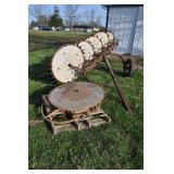 Farm Hand 5 Wheel Rake w/ 3 extra wheels