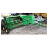 John Deere 348T Square Baler