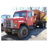 1979 International Silage Slinger Truck