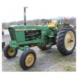 John Deere 2010 Tractor, Gas