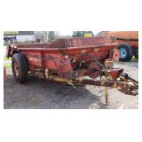 New Holland 519 Manure Spreader