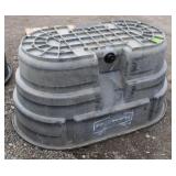 100 Gallon Rubbermaid Water Tank