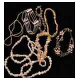 Stretch band and 1 clasp bracelets