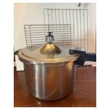 Presto pressure cooker and cooling racks