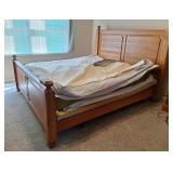 King Size Oak Bed w/Sleep Number DualAir Mattress