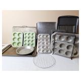 Muffin Pans, Cookie Sheets & Pie Pans