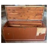 Vtg Cavalier Cedar Chest