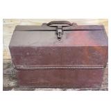 Vtg Metal Tool Box