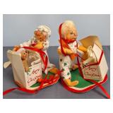 Annalee 'Children Opening Gifts'