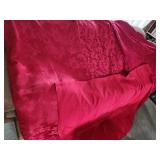 Red Table Cloths, (4) rectangle & oval