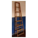 8' Wooden Ladder