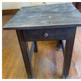 Wood Table with 1 Drawer