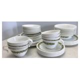 Vtg Corelle Crazy Daisy Dinnerware (set of 8)