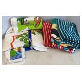 Vtg Beach & Bath Towels