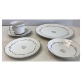 Signature Collection China Place Setting