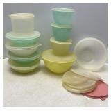 Vtg Tupperware Food Storage & Extra Lids