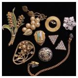 Collar clips & Large vintage brooches