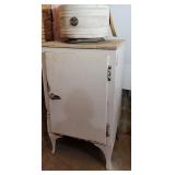 Vintage G.E. refrigerator