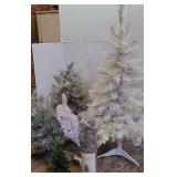 Various sized Christmas trees