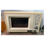 Gold Star Microwave