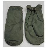 US Navy mittens. Size large