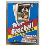 Topps 1992 individual pack baseball cards