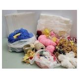 Plastic canvas & yarn