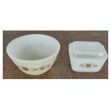 Pyrex Town and Country