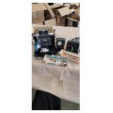 Vtg. Polaroid Cameras & Transistor Radio