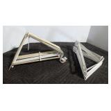 Shelf Brackets - Shelf & Rod Brackets
