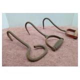 Hay Hooks