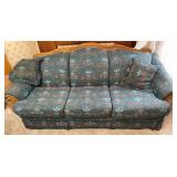 Oak Framed 3-cushion Schweiger Sofa