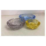 Vtg Cambridge Caprice Ashtray Set