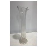 Clear Swung Vase