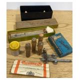 Vtg Pins, Needles & Attachments
