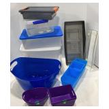 Small Storage Totes & Organizing Trays