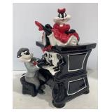 Looney Tunes Peppi La Pew Cookie Jar