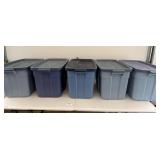 5 matching Rubbermaid totes