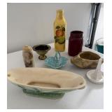Assorted ceramic/glass dï¿½cor