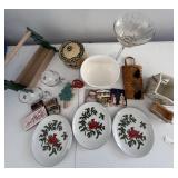 Christmas dï¿½cor items