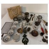 Old kitchen accessories, 22 Stanley Home coasters
