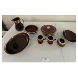 Drip edge stoneware, McCoy, USA, Hull