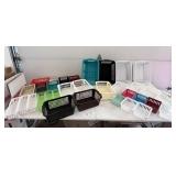 Assorted plastic containers
