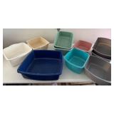 Assorted plastic containers