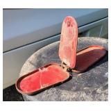 Microflare roadside reflector