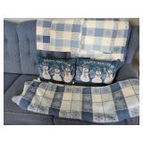 Blue snowman decor