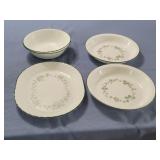 5 pieces Corelle Green Ivy