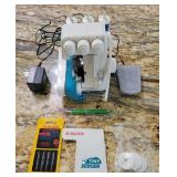 Singer Tiny Serger