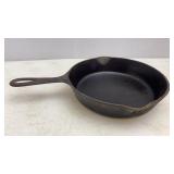 VTG Griswold 9in Cast Iron Skillet
