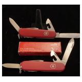 Victorinox Swiss Army Knife (2)